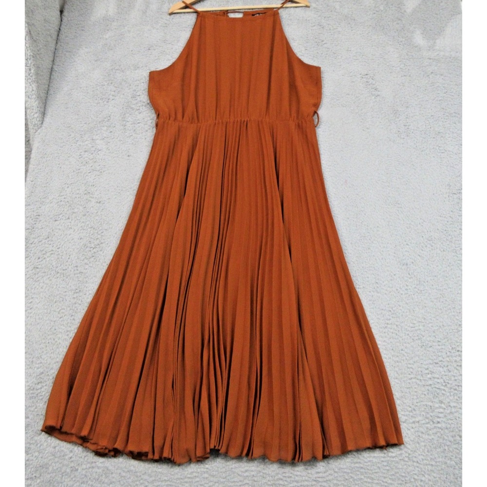 City‎ Chic Maxi Dress Womens 18 Medium Rust Pleated Halter Lined Keyhole Back